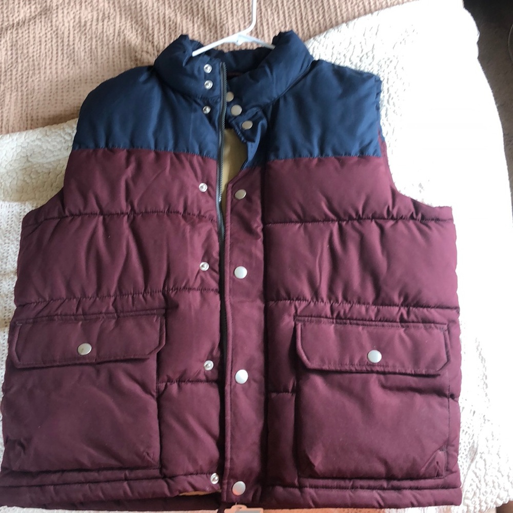 Men’s Large Puffy Vest
